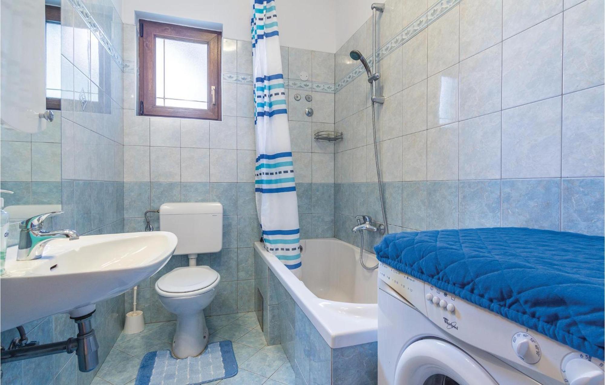 Beautiful Apartment In Porec With Kitchen Exterior photo